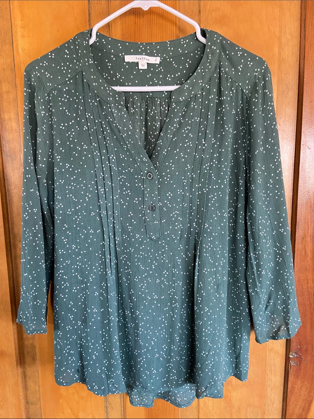 fun 2 fun Green Dot Pintuck Peasant Blouse